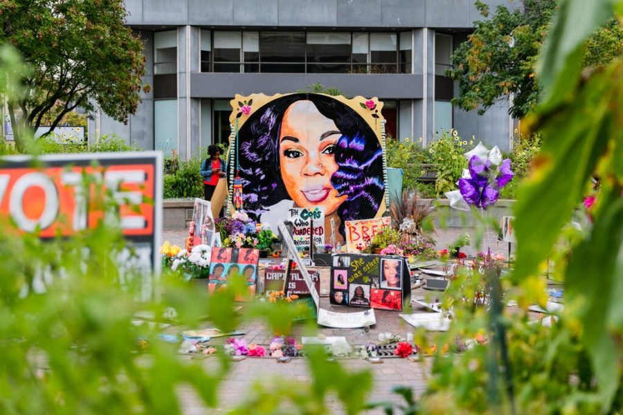 A memorial to Breonna Taylor in Louisville, Kentucky. Photo courtesy of The New York Times.